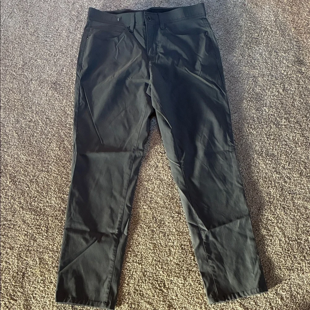 Weather Proof Vintage Men’s Grey Khakis Size 30/30 Straight Leg